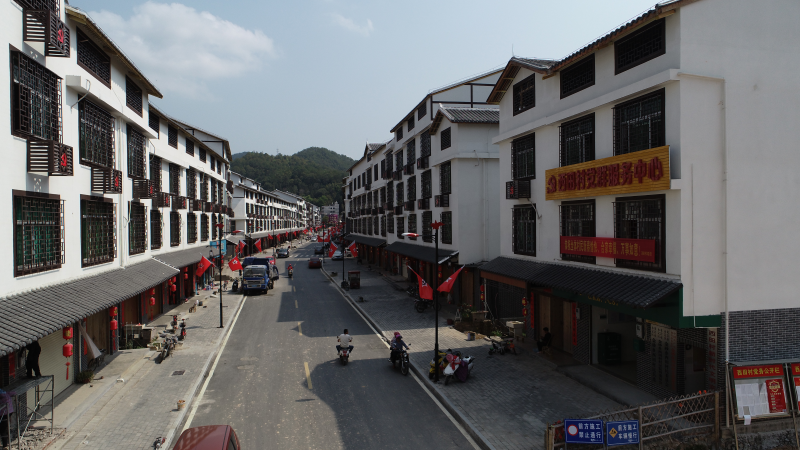 永定金砂学党史办实事助推红色小镇建设